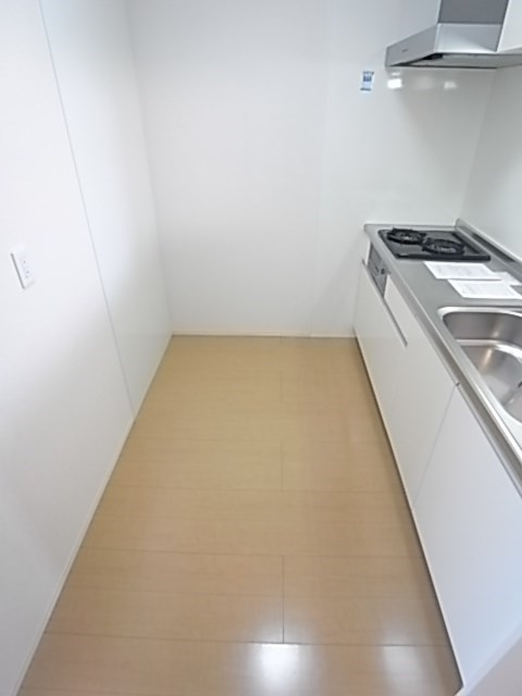 尼崎市杭瀬寺島１丁目のアパートのキッチン|コンパクトなキッチンで掃除もラクラク