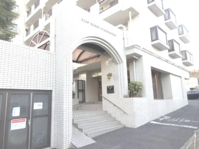 横浜市神奈川区菅田町の賃貸マンションの外観