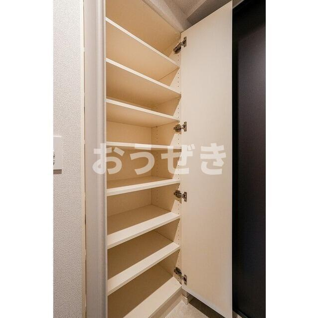 ドゥーエ曳舟Ⅲの収納|シューズボックス