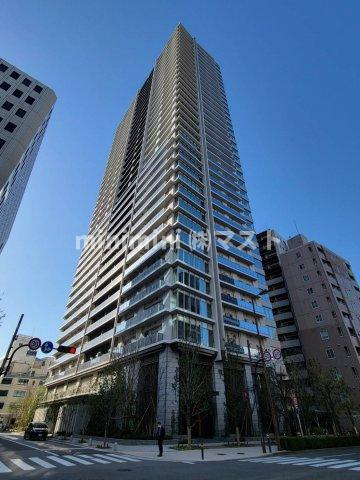 プレミストタワー靭本町の外観
