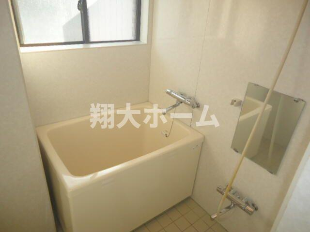 千石ハイツの浴室