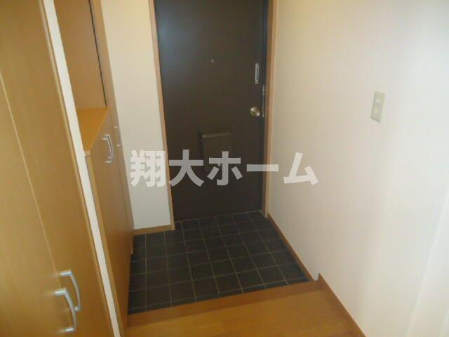 千石ハイツの玄関
