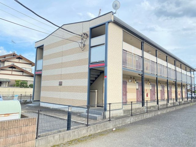 レオパレスゴスホークの外観