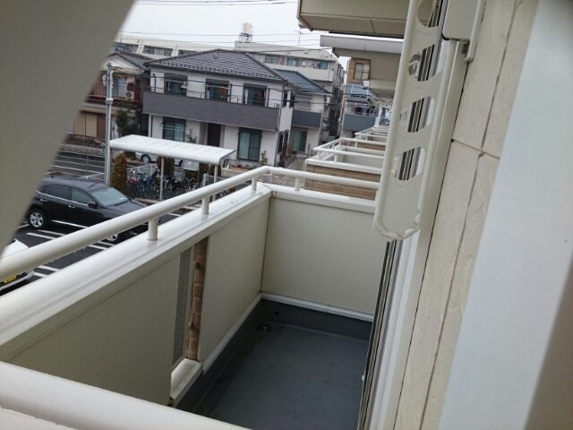 ジュネス東Ⅱのバルコニー