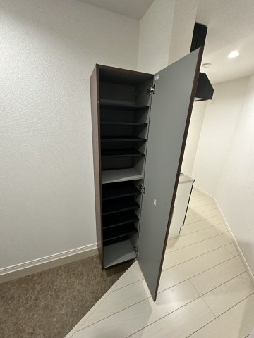 ベイルーム中山グランデの玄関