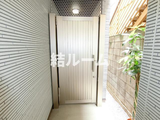 板橋区常盤台４丁目のアパートのエントランス