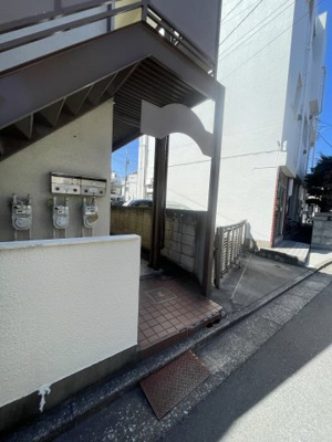 【エントランス】 | コーポ春日