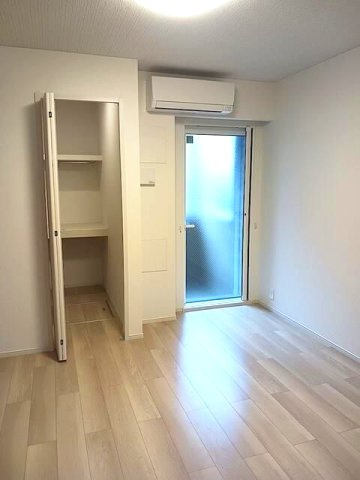 レジデンス　マイの居間・リビング