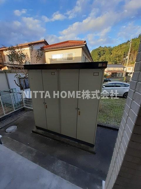 福知山市土師新町３丁目のアパートのその他共用部分|外部トランクは無料で使用ＯＫ＊