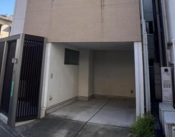 豊島区南大塚２丁目戸建の駐車場