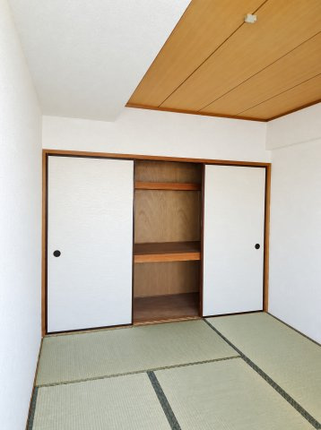 市川市相之川１丁目の賃貸マンションの和室