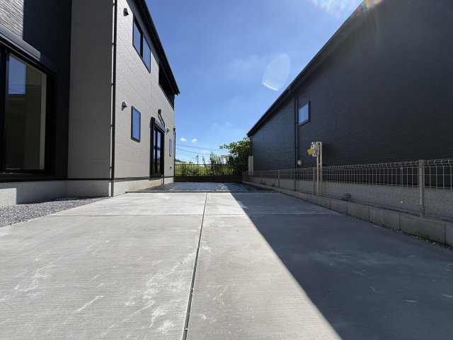 野田市中野台02期　新築戸建　1号棟の駐車場