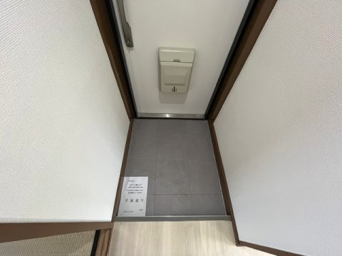 狭山遊園ハイツの玄関