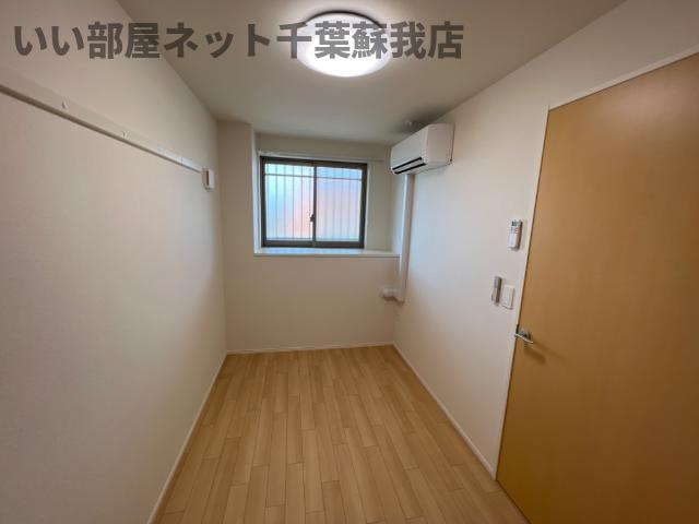 Eternal Jの寝室|落ち着いた色調の寝室です