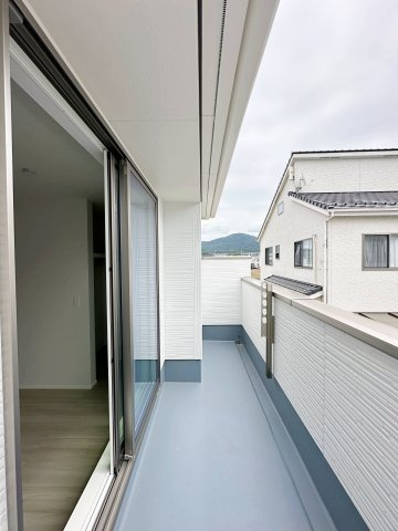 安佐南区川内2丁目 No.2のバルコニー|南向きの広々としたバルコニー☆