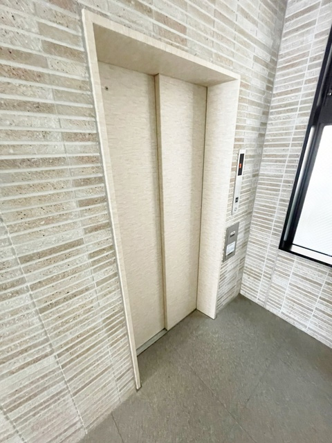 ソレイユ南与野のその他共用部分|エレベーター完備。