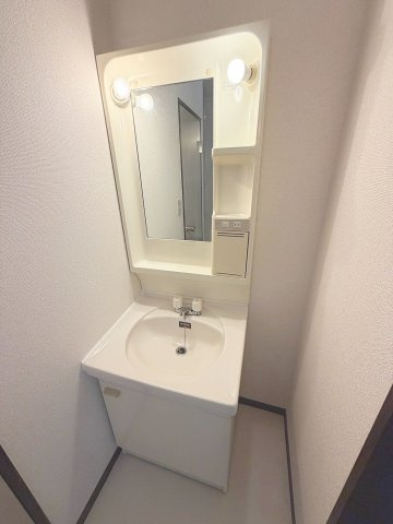 コム東宝塚の玄関