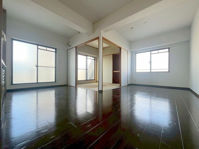 エル三津屋の居間・リビング
