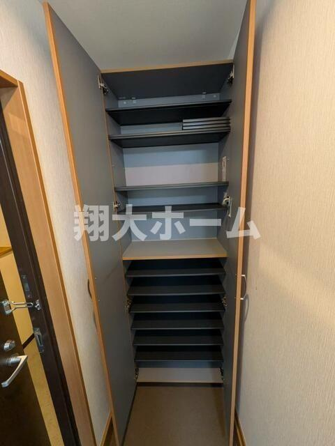 カーサ動坂の玄関