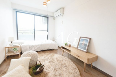 【居間・リビング】 | エルヴィーナ緑ヶ丘 | 洋室のお部屋です。（家具家電はつきません）