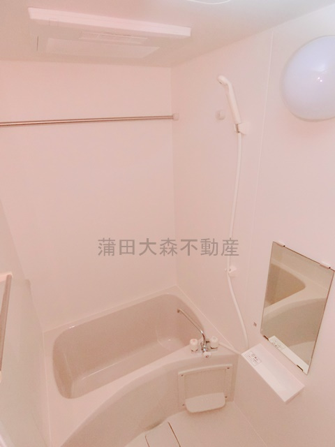 Valle Feliz雑色の浴室|浴室乾燥機付きバスルーム　お風呂