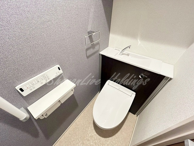 茅ヶ崎市松林１丁目のアパートのトイレ