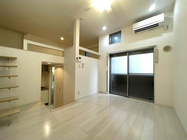シュクルの居間・リビング