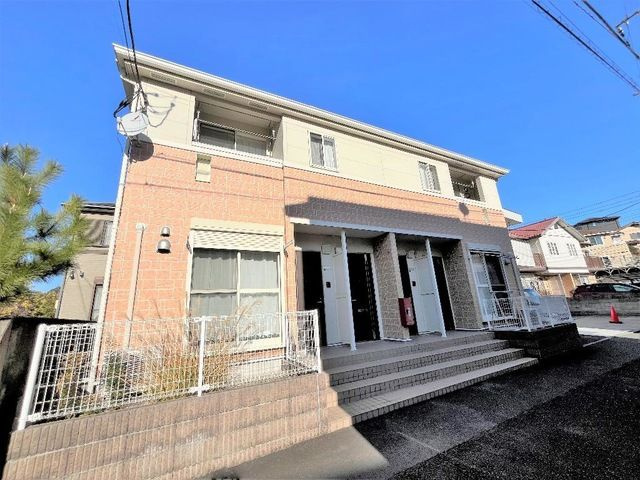 クレシア本郷台の外観