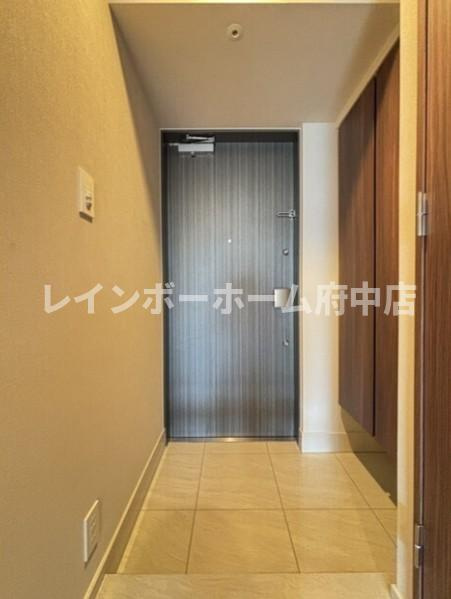 ドゥーエ府中Ⅱの玄関