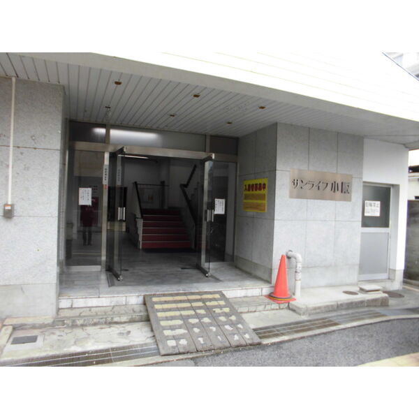 サンライフ小阪のエントランス
