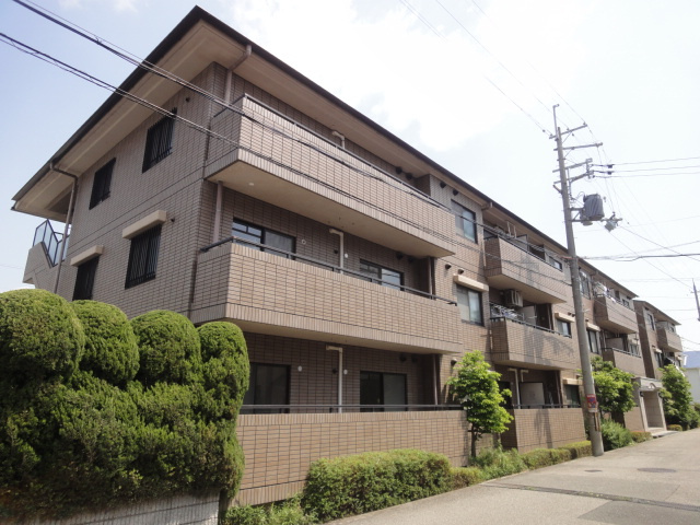 エリシオン宝塚の外観
