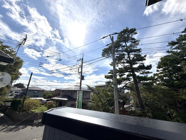 越谷市相模町６丁目１号棟　新築戸建の展望|街並みを見渡せる高い視認性が魅力。陽当たりと通風の良さを実感できる抜群のロケーションです。