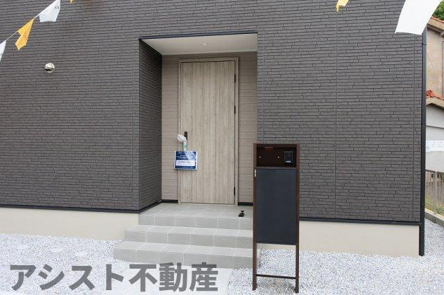サンコート 飯塚市東徳前の玄関|ゆったりとした玄関です