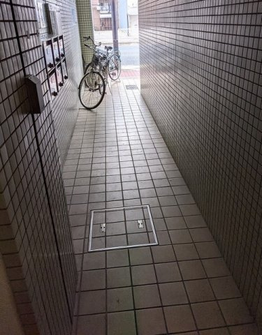 【エントランス】