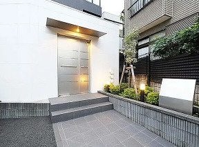 ハーモニーレジデンス大森山王ＴＨＥ　ＧＡＲＤＥＮのエントランス