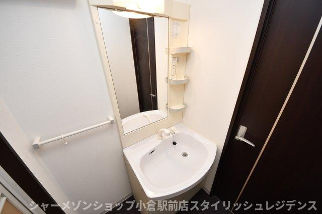 アクア葛原の洗面所