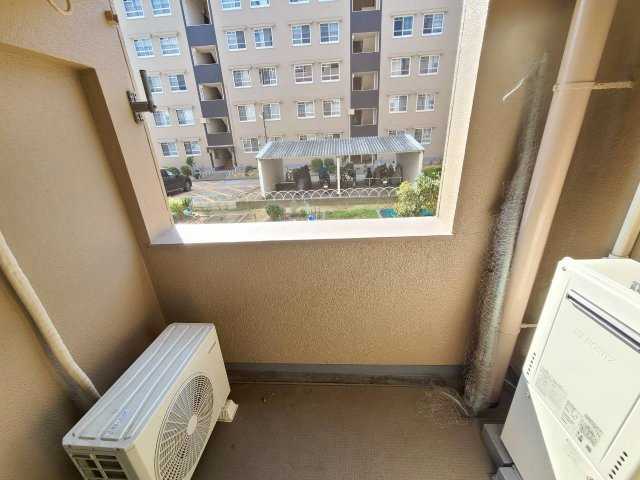星陵台住宅一号棟のバルコニー|南向きのバルコニー