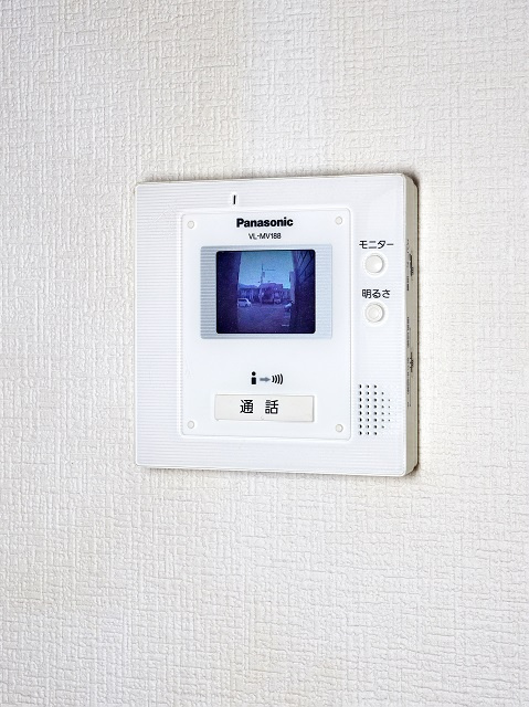 クレサンのセキュリティ|モニター付インターホン