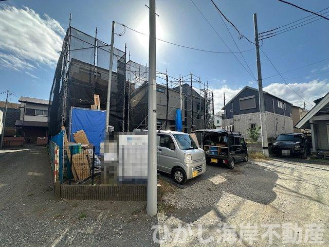 茅ヶ崎市浜竹４丁目　新築戸建　全３棟の外観|10月16日撮影　建築中　現地外観