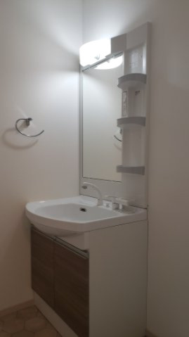 ブリッジハイツの独立洗面台|同建物別部屋参考写真☆神戸市垂水区　ブリッジハイツ☆