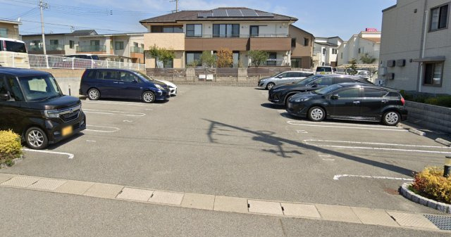 シャーメゾン茜の駐車場|☆明石市大久保町　シャーメゾン茜☆