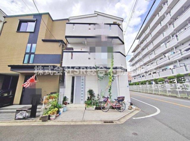 稲田上町1丁目中古戸建の外観|弊社は住宅ローンに自信がございます。
お客様にあった銀行をご紹介いたします。
お悩みの方は弊社までお気軽に
ご相談下さいませ。