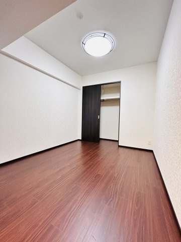 【寝室】プレジオ西宮今津