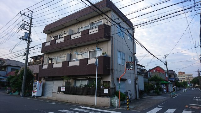 アサイハイツの外観