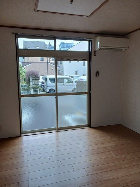 ロマニー高柳Ⅰの居間・リビング
