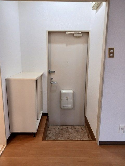 ロマニー高柳Ⅰの玄関