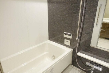 【浴室】 | ディームス渋谷本町 | 追い焚き機能、浴室乾燥機付きバス。