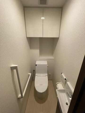 ロイヤルガーデン伊福町 のトイレ