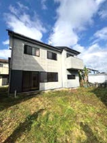 東金市下谷　中古戸建の外観|内装リフォーム済み令和8年8月 平成12年12月築 大網白里海岸まで車約15分 閑静な分譲地内 