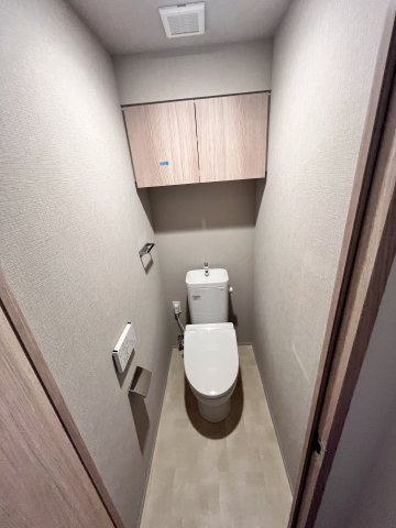びゅうリエット横浜東神奈川のトイレ|※別号室の参考写真です(現況優先・仕様違いの場合あり)